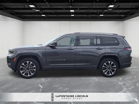 Used 2021 Jeep Grand Cherokee L Overland w/ Luxury Tech Group IV AWD/4WD image 2
