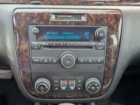 Used 2014 Chevrolet Impala LTZ FWD image 18