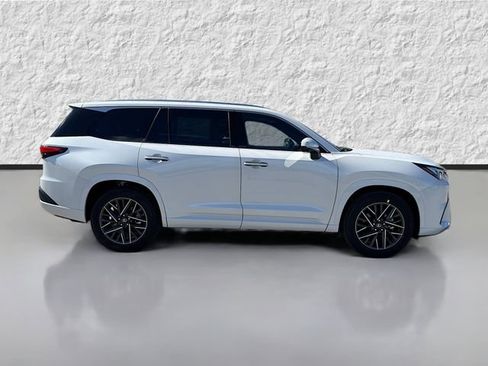 New 2026 Lexus TX 350 AWD image 2