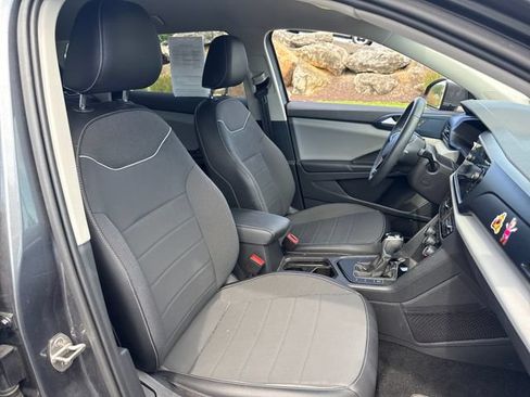 Used 2023 Volkswagen Taos SE w/ Black Wheel Package FWD image 13