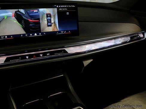 Used 2026 BMW 760i xDrive w/ Executive Package image 24