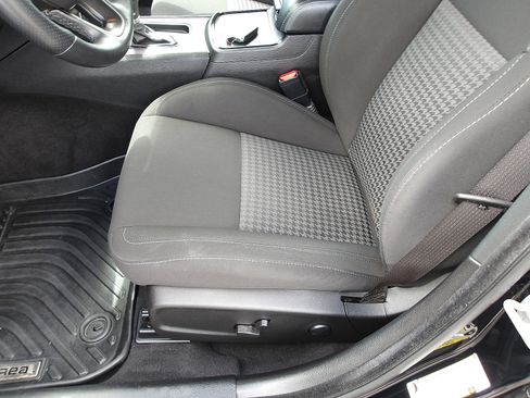 Used 2022 Dodge Charger GT w/ Blacktop Package AWD/4WD image 14