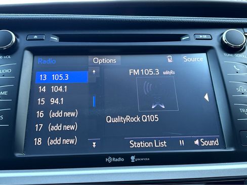 Used 2015 Toyota Highlander XLE image 6