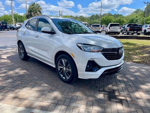 Used 2023 Buick Encore GX Select w/ Sport Touring Package FWD image 7