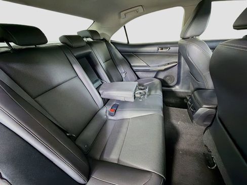 Used 2017 Lexus IS 200t image 30