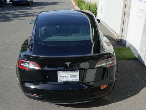 Used 2019 Tesla Model 3 Standard Range Plus image 13