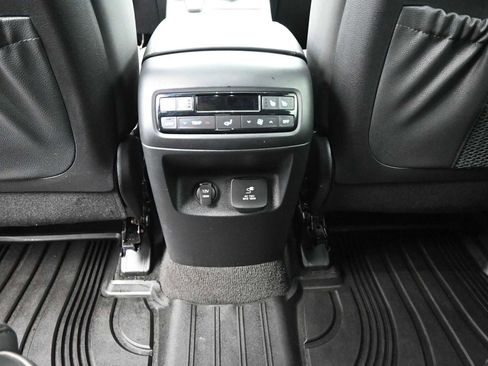 Used 2025 Hyundai Palisade Calligraphy image 25