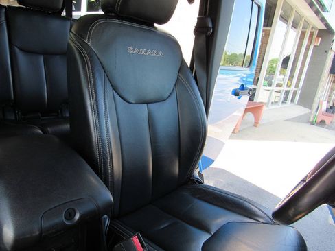 Used 2016 Jeep Wrangler Unlimited Sahara w/ Connectivity Group AWD/4WD image 42