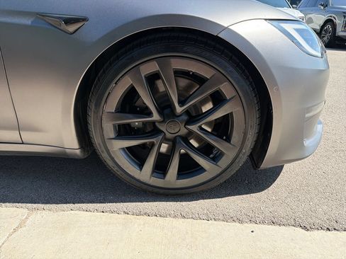 Used 2022 Tesla Model S AWD/4WD image 15