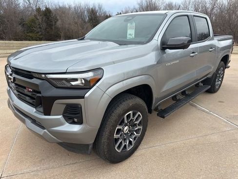 Certified 2025 Chevrolet Colorado Z71 w/ Technology Package image 1
