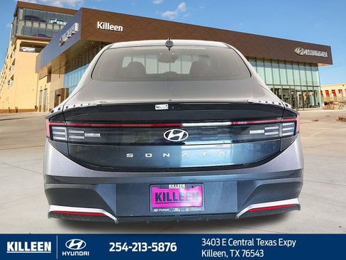 Used 2025 Hyundai Sonata SE image 8