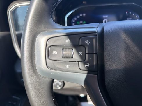 Used 2023 Chevrolet Silverado 1500 LT AWD/4WD image 16