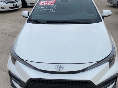 Used 2021 Toyota Corolla SE image 2