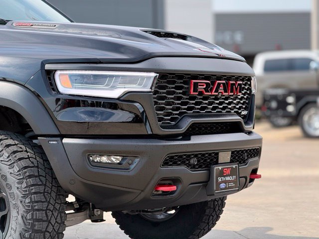 Used 2027 RAM 1500 4x4 Crew Cab image 9