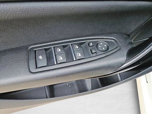 Used 2020 BMW 230i xDrive Convertible image 13