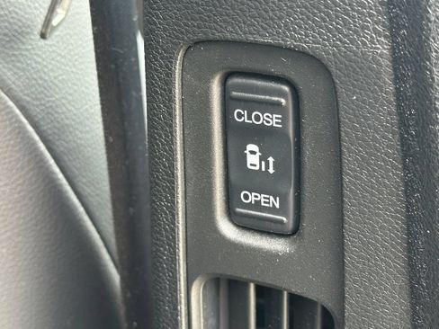 Used 2024 Honda Odyssey Touring image 13