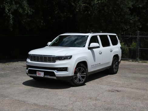 Used 2022 Jeep Grand Wagoneer Series I AWD/4WD image 1