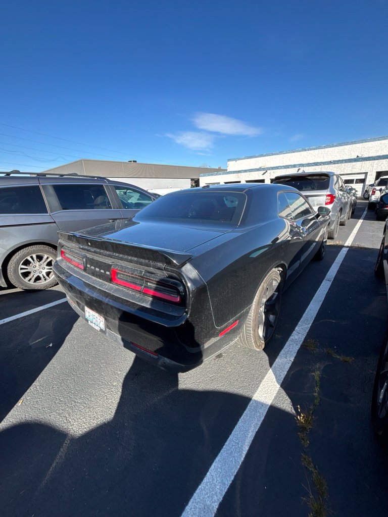 Used 2019 Dodge Challenger R/T RWD image 4