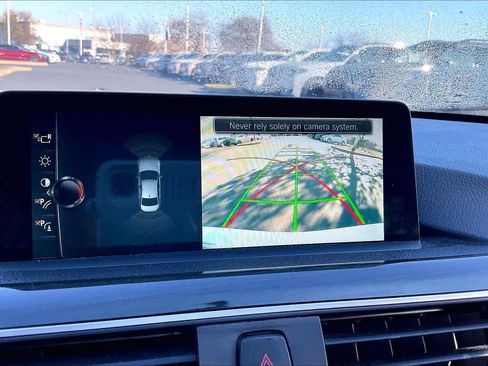 Used 2017 BMW 330i Sedan image 22