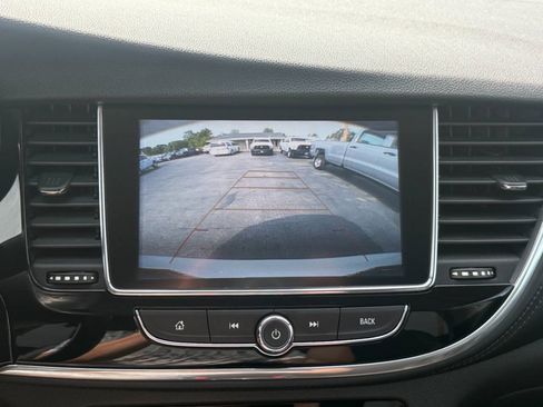 Used 2020 Buick Encore Preferred FWD image 17