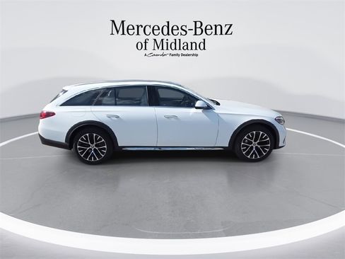 New 2026 Mercedes-Benz E 450 4MATIC All-Terrain Wagon image 9