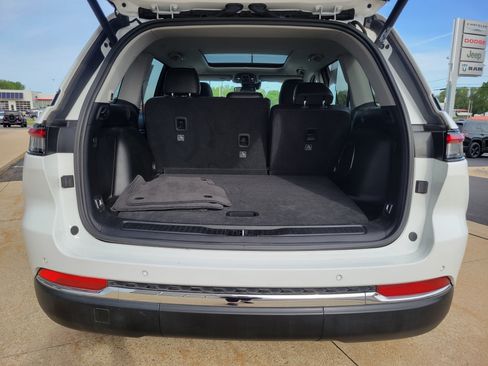 Used 2023 Jeep Grand Cherokee 4WD 4xe image 22
