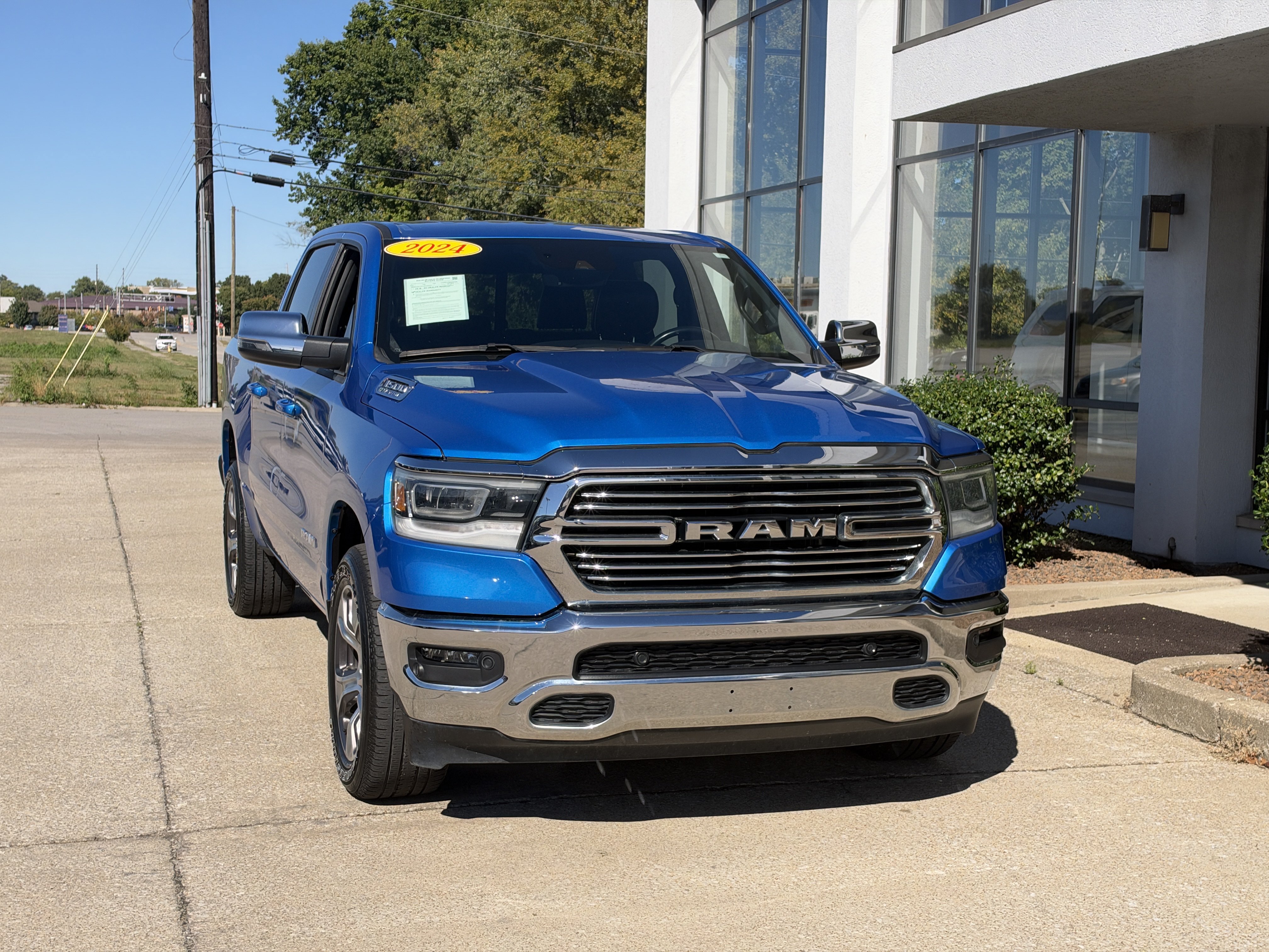 Used 2024 RAM 1500 Laramie AWD/4WD image 20