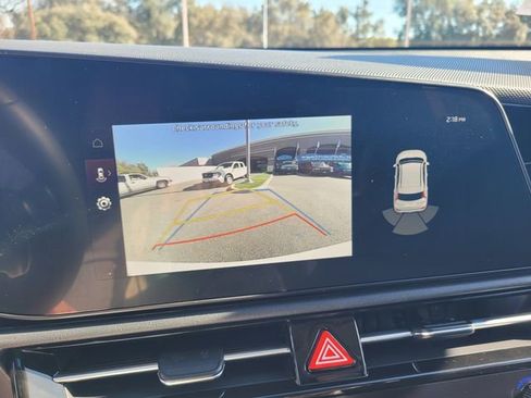 Used 2025 Kia Niro EX image 20