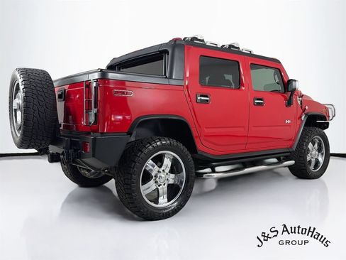 Used 2005 HUMMER H2 SUT w/ Preferred Equipment Group AWD/4WD image 7