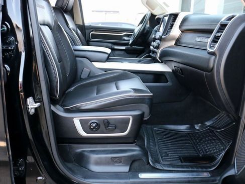 Used 2019 RAM 1500 Laramie image 32