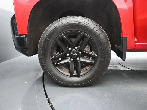 Used 2021 Chevrolet Silverado 1500 Custom Trail Boss AWD/4WD image 21