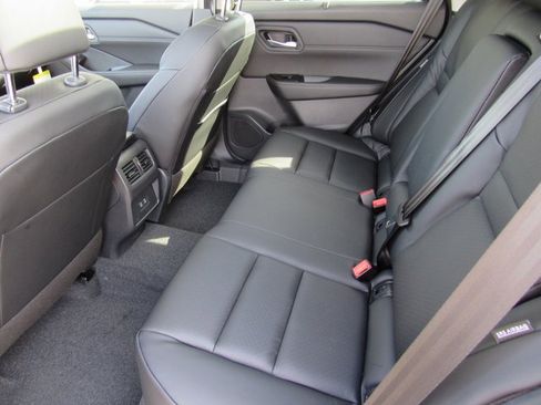 New 2026 Nissan Rogue SV image 8