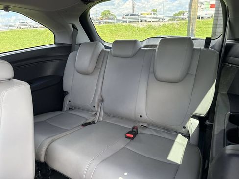 Used 2019 Honda Odyssey EX-L image 12