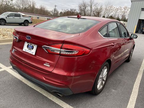 Used 2020 Ford Fusion SE image 7