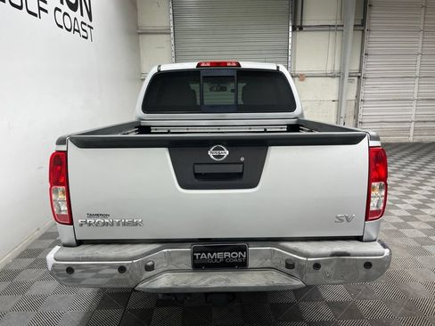 Used 2016 Nissan Frontier SV w/ SV Value Truck Package RWD image 5