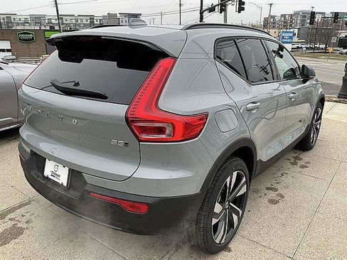 New 2026 Volvo XC40 B5 Plus w/ Protection Package Premier AWD/4WD image 6