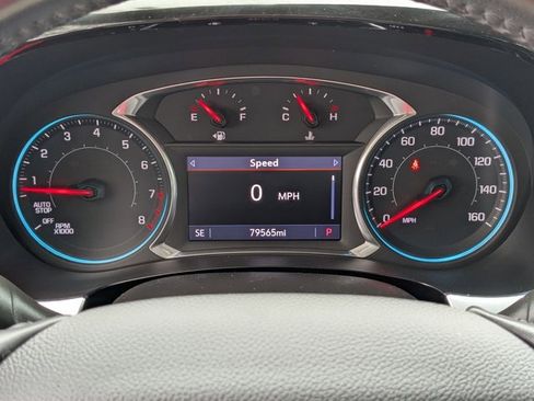 Used 2020 Chevrolet Traverse LT image 11