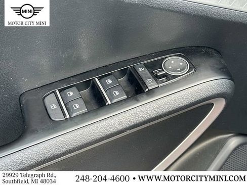 Used 2023 Kia Soul LX image 19