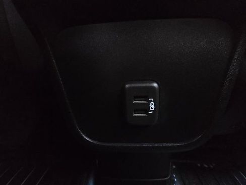 Used 2021 Chevrolet Equinox LT image 26