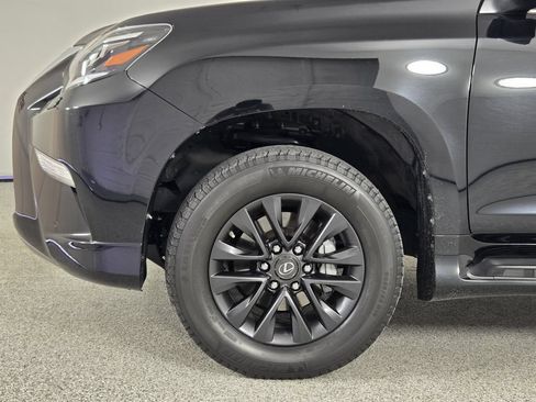 Used 2023 Lexus GX 460 Premium w/ Premium Package AWD/4WD image 9