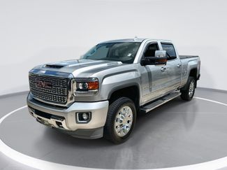 Used 2018 GMC Sierra 2500 Denali w/ Duramax Plus Package AWD/4WD video 1