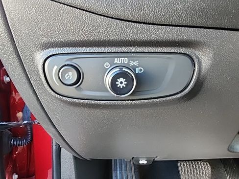 Used 2023 Chevrolet Equinox LT w/ LPO, Floor Liner Package image 25