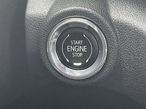 Used 2022 Chevrolet TrailBlazer RS FWD image 29