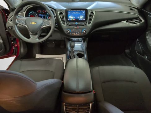 Used 2024 Chevrolet Malibu LT image 14