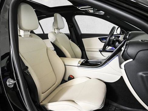 Certified 2023 Mercedes-Benz C 300 4MATIC Sedan image 23