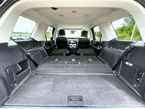 Used 2025 Lincoln Navigator Reserve AWD/4WD image 28
