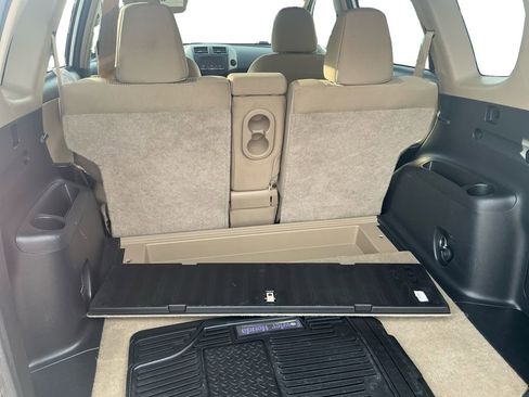 Used 2011 Toyota RAV4 2WD image 20