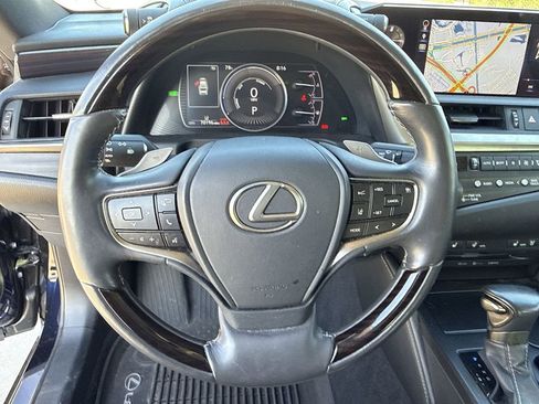 Used 2019 Lexus ES 300h w/ Premium Package FWD image 21