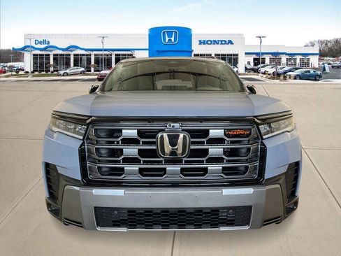 New 2026 Honda Pilot TrailSport image 8