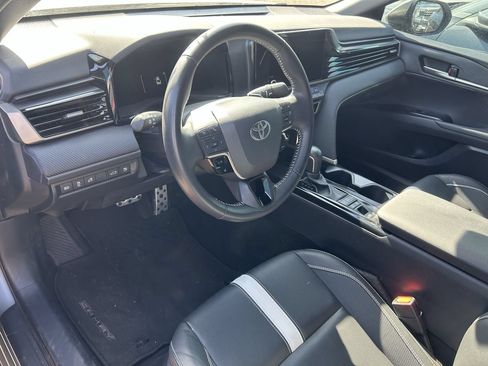 Used 2025 Toyota Camry SE w/ Convenience Package FWD image 14